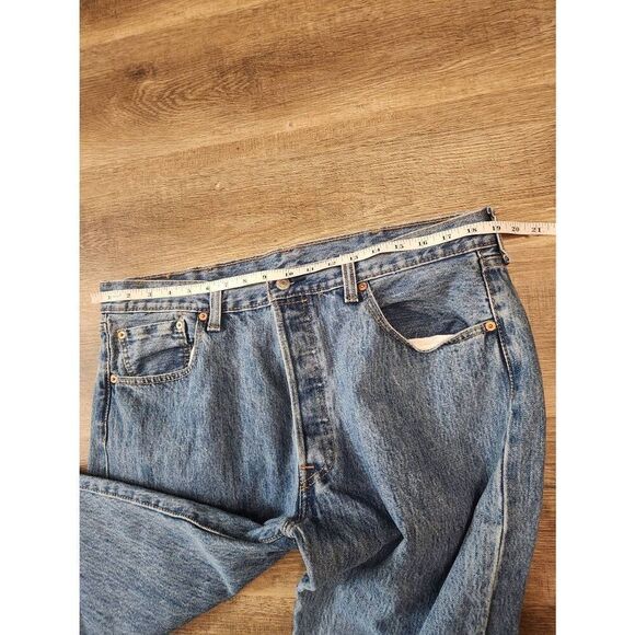 Levis 501 mens TALL 37x39* measured light wash button fly Denim jeans - Picture 4 of 10